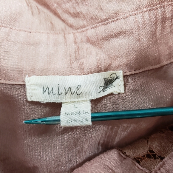 Mine Top Size Large Long Sleeve Lace Sheer Used - Picture 5 of 6